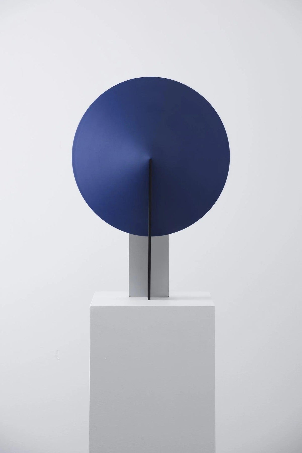 Cis lampada da tavolo minimalista
