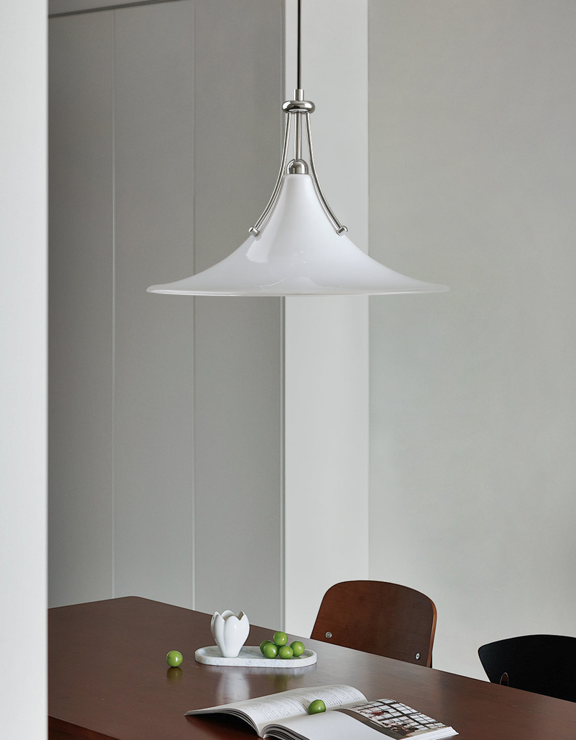 Orient lampada a sospensione con braccio oscillante