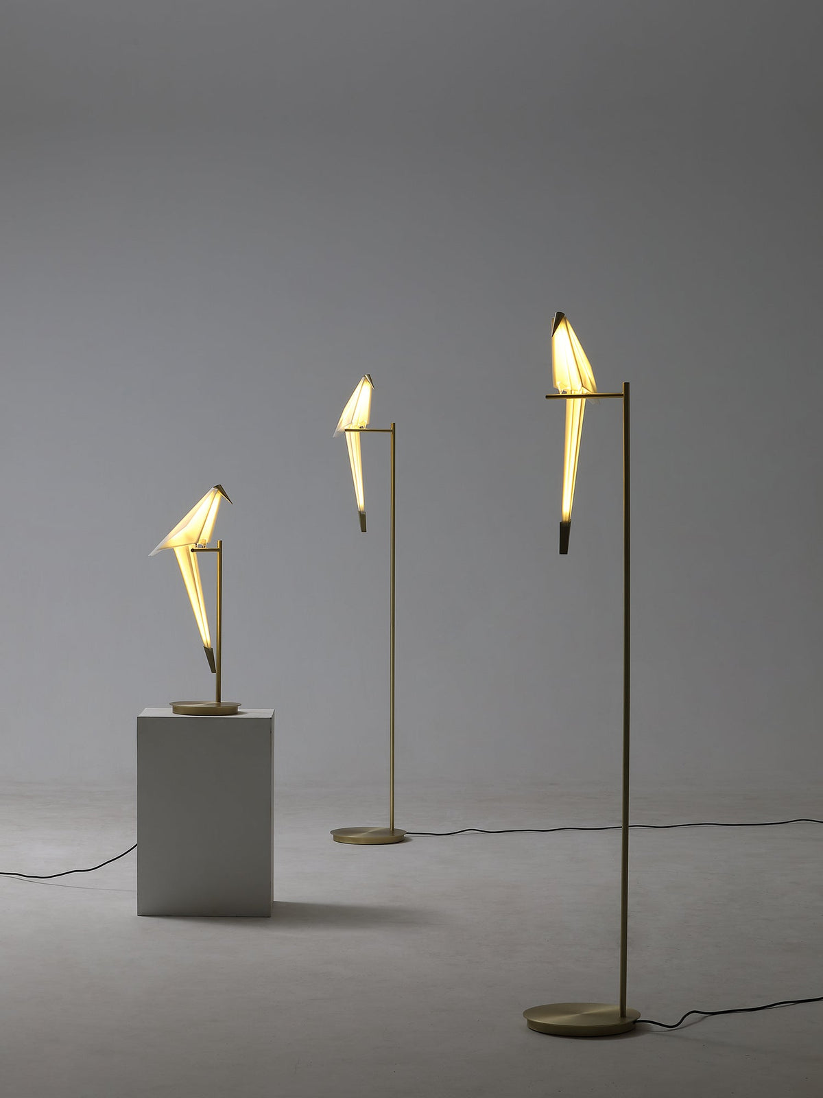 Kaelora lampada da tavolo contemporanea
