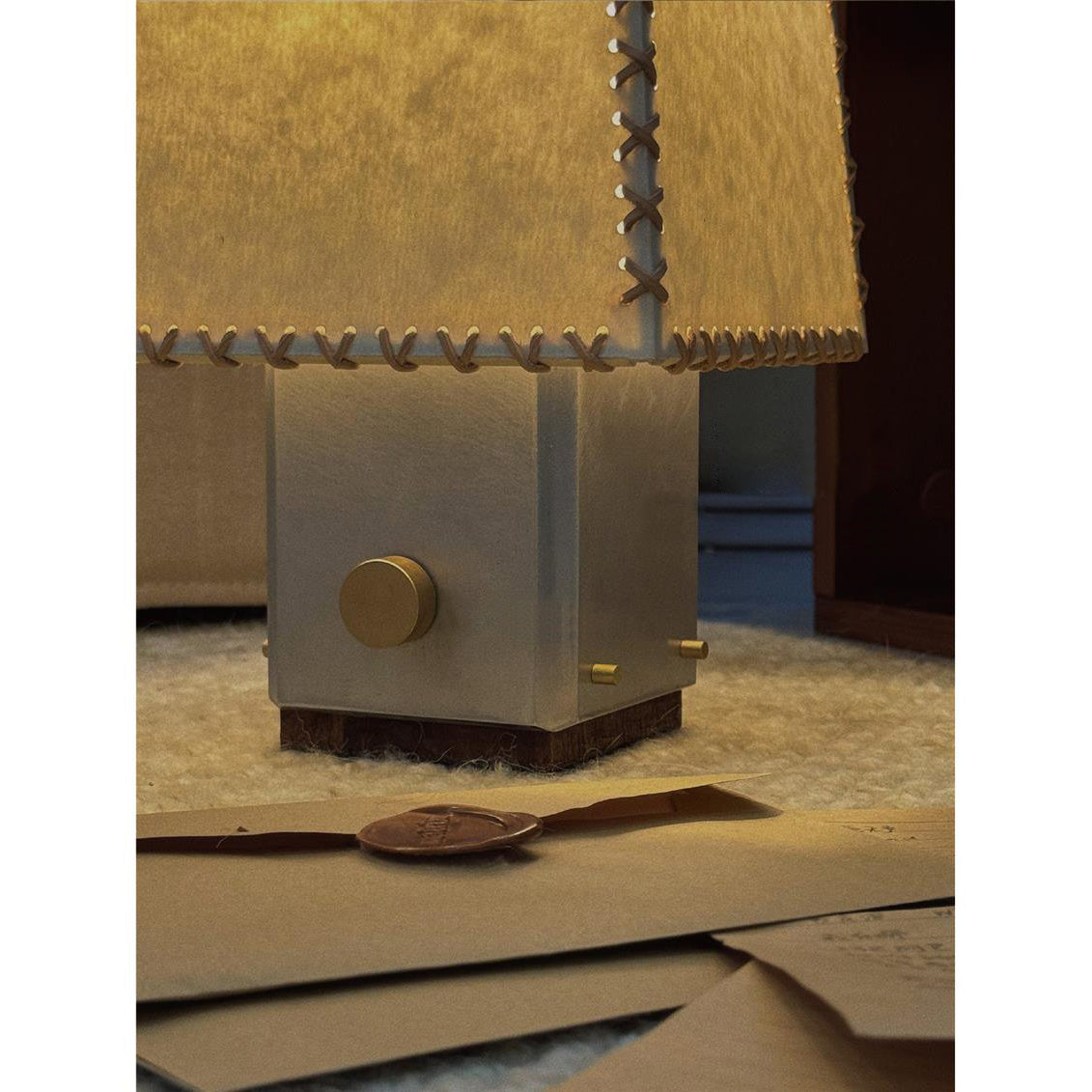 Stitcher lampada da tavolo