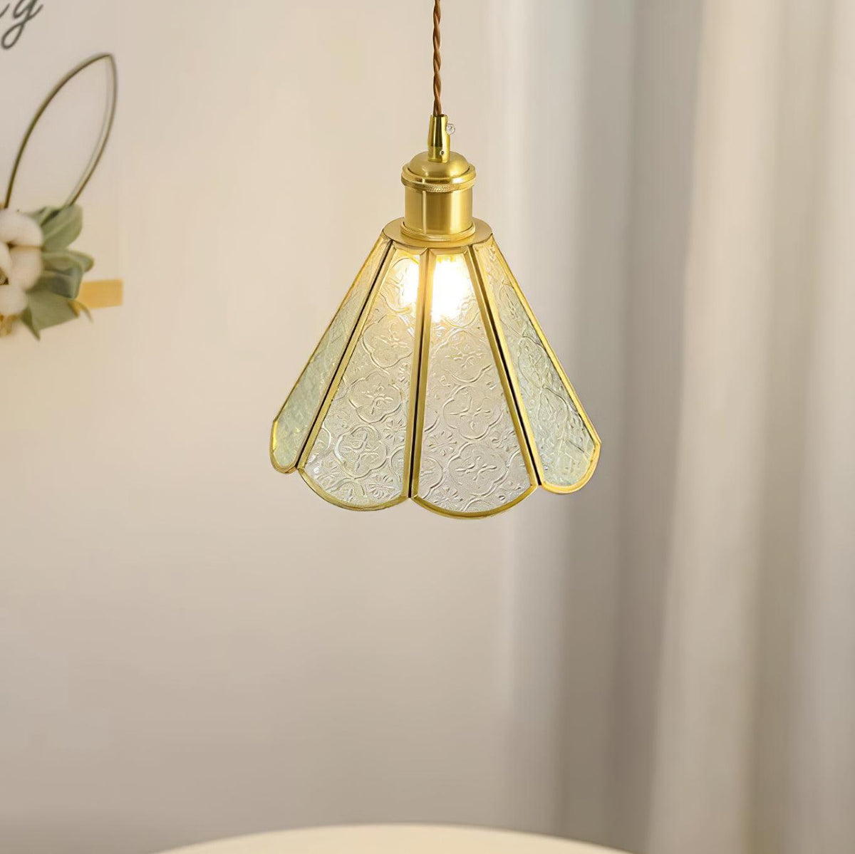 Arvane lampada a sospensione elegante in ottone e vetro