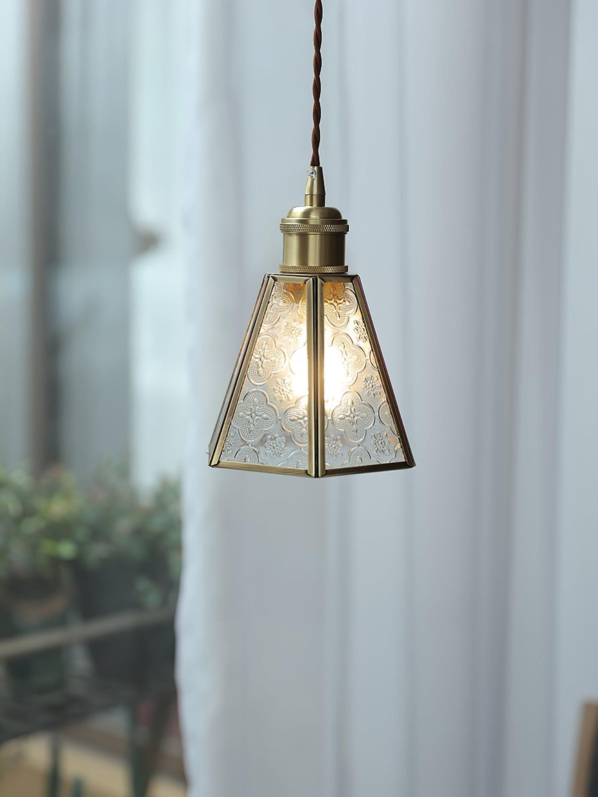 Arvane lampada a sospensione elegante in ottone e vetro