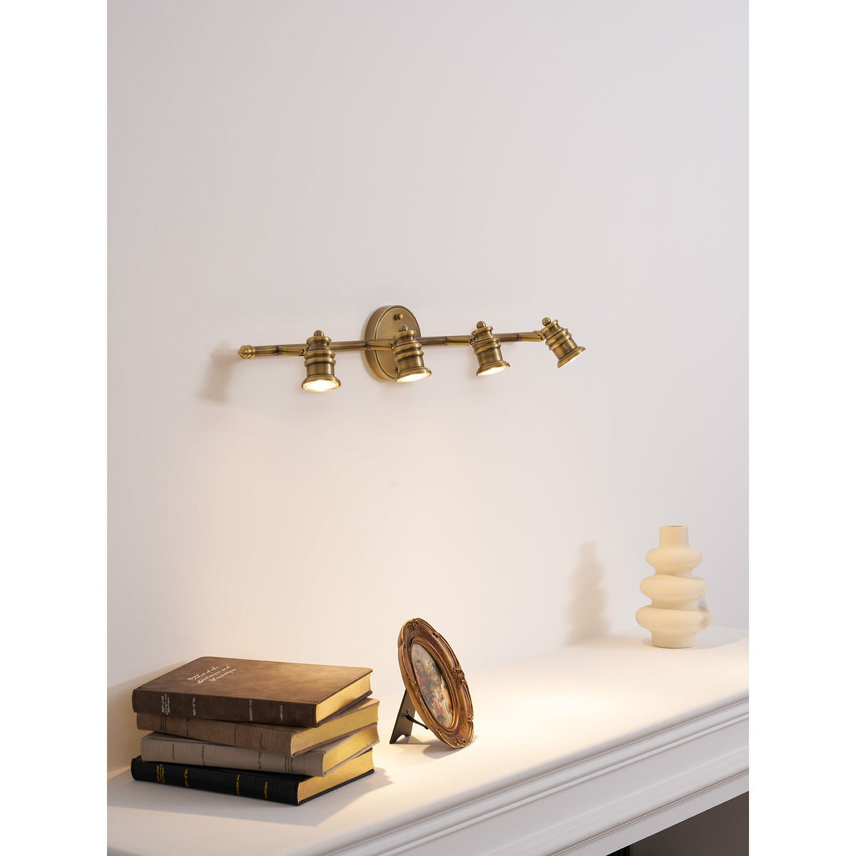 Corten applique in ottone