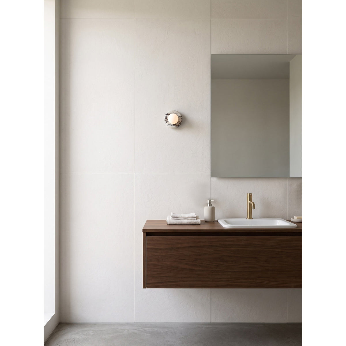 Aveneine applique