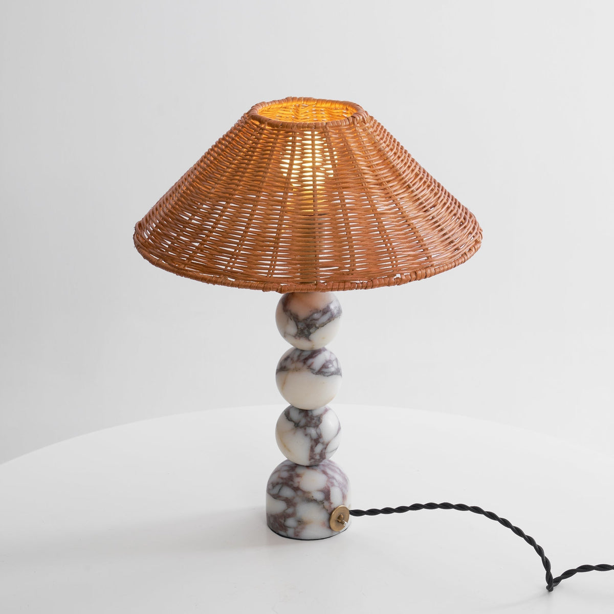 Rate lampada da tavolo