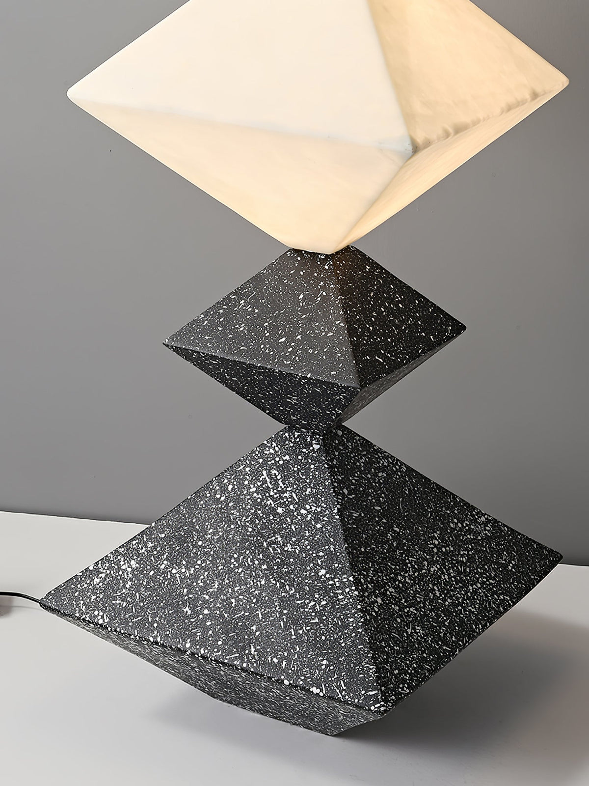 GeoGlow Rhombus Cube lampada da terra