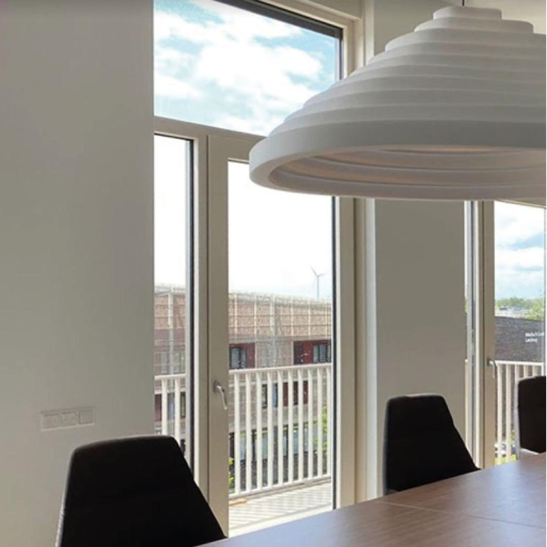 Lisken lampada a sospensione in resina Nordic Art Field