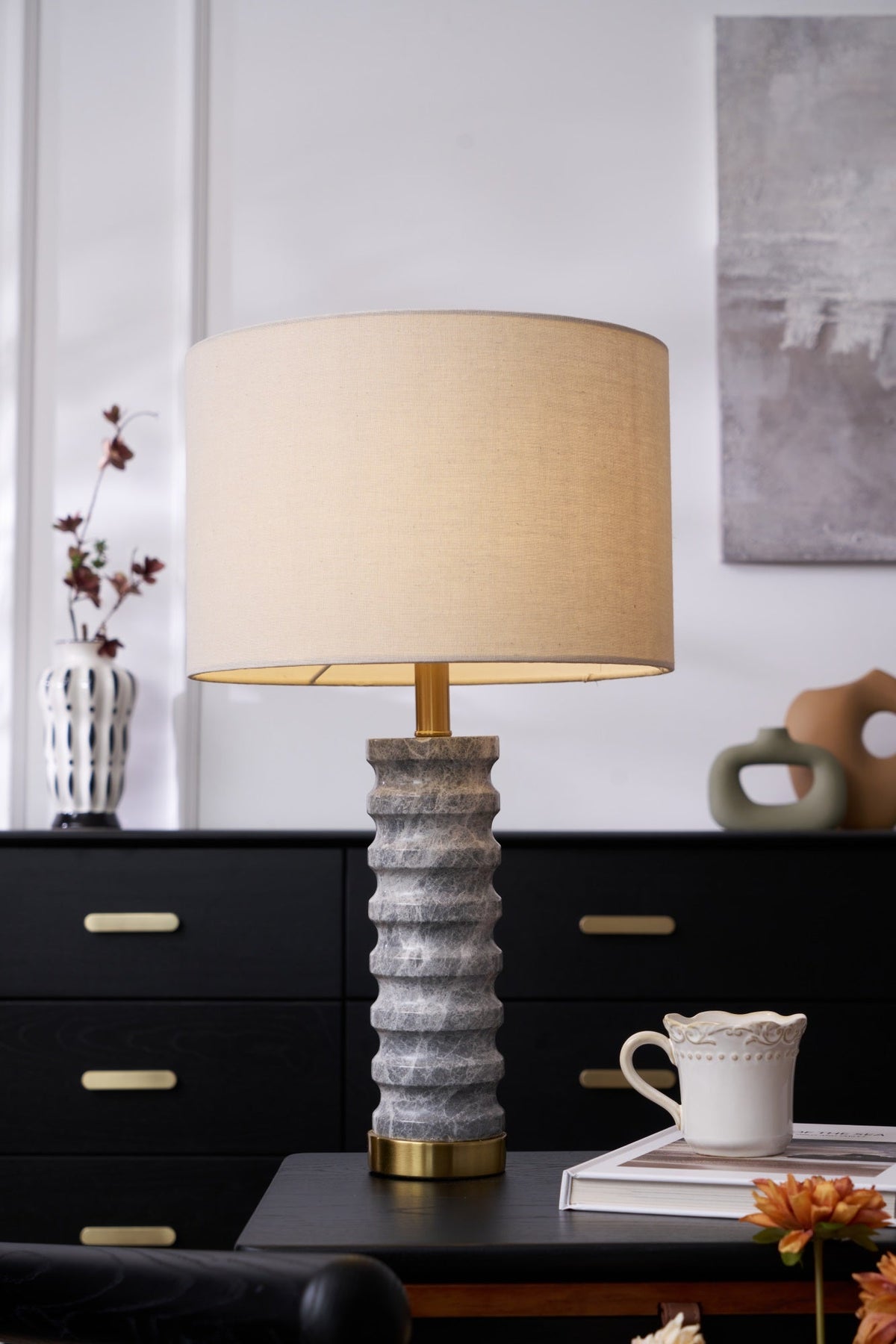Petirielle lampada da tavolo in Pietra moderna