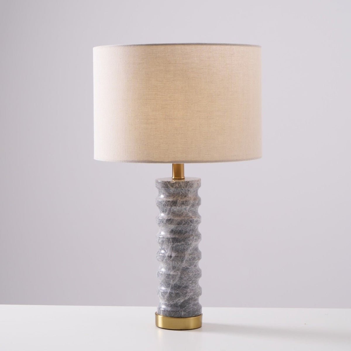 Petirielle lampada da tavolo in Pietra moderna