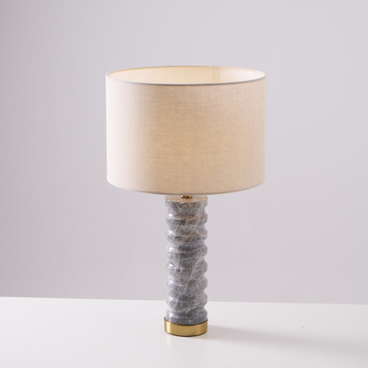 Petirielle lampada da tavolo in Pietra moderna
