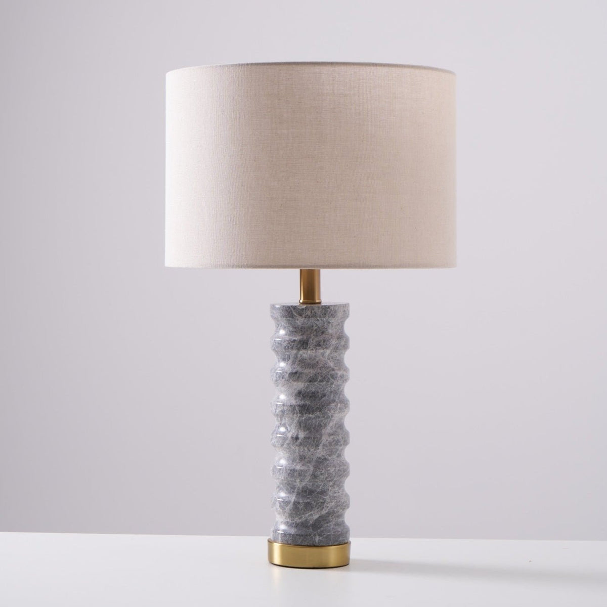 Petirielle lampada da tavolo in Pietra moderna