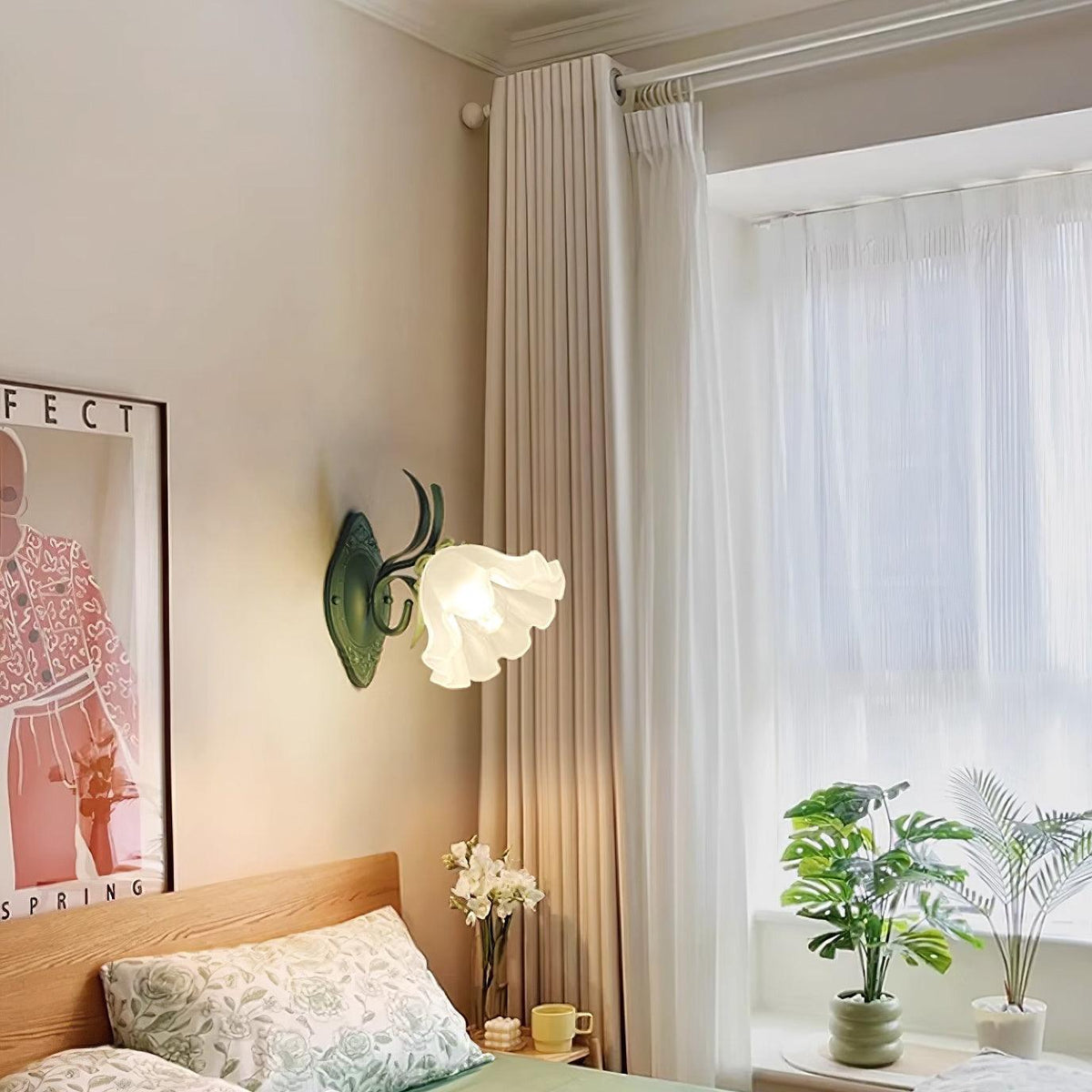 Lampada da parete vintage con paralume in vetro floreale per camera da letto e soggiorno