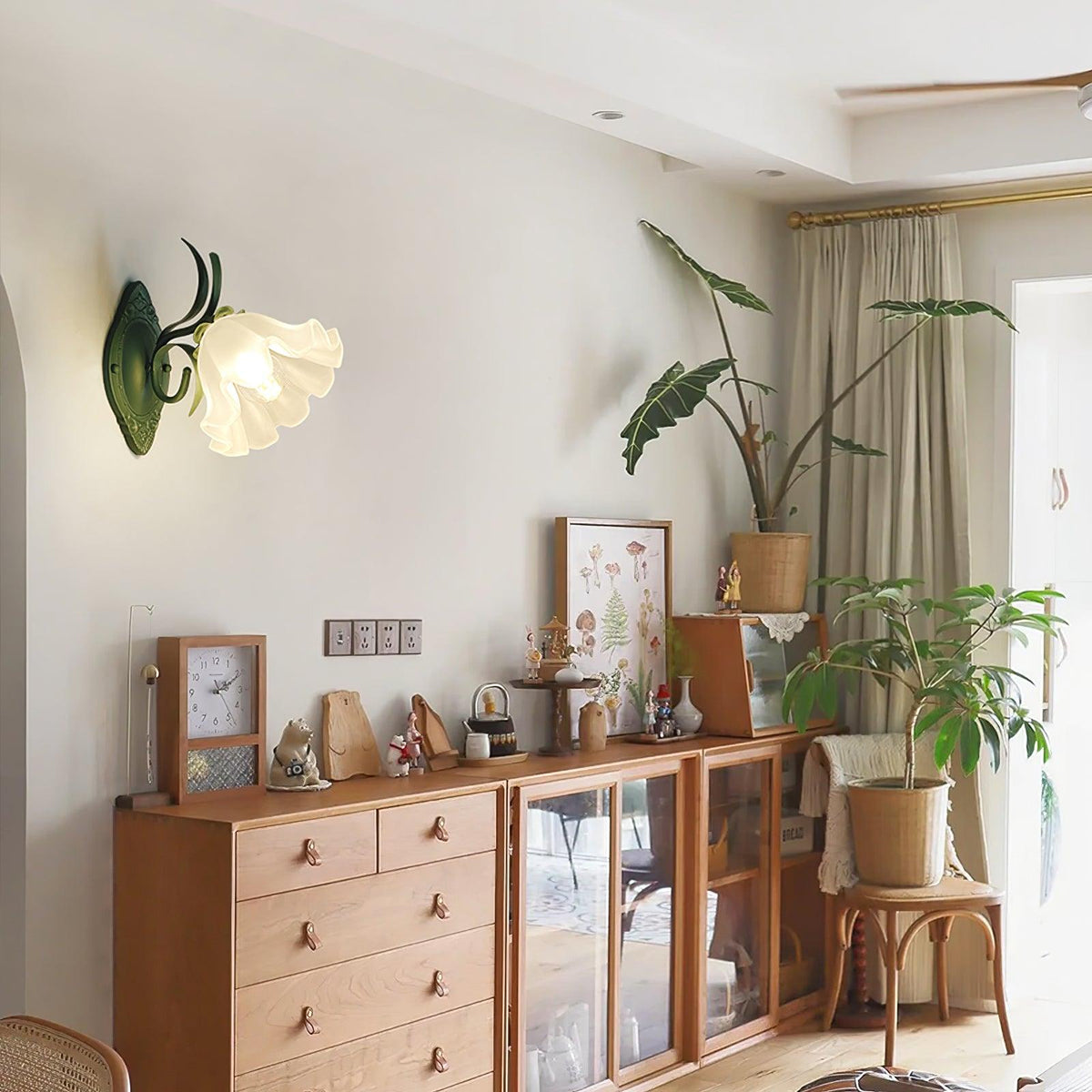 Lampada da parete vintage con paralume in vetro floreale per camera da letto e soggiorno