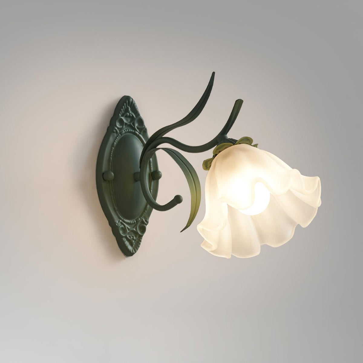 Lampada da parete vintage con paralume in vetro floreale per camera da letto e soggiorno