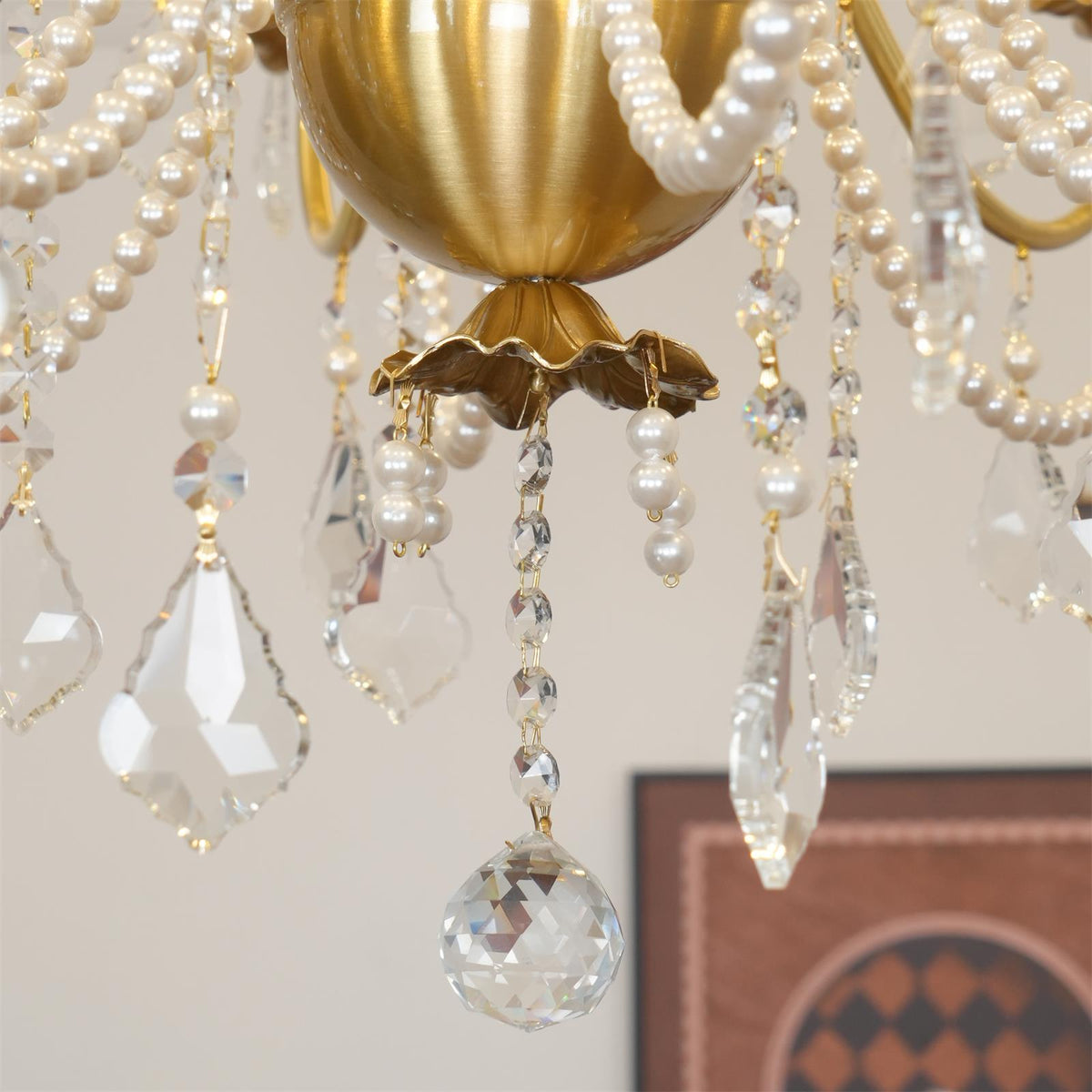 Lampadario Corpo in ottone Gocce di Cristallo Perla Eleganza vintage