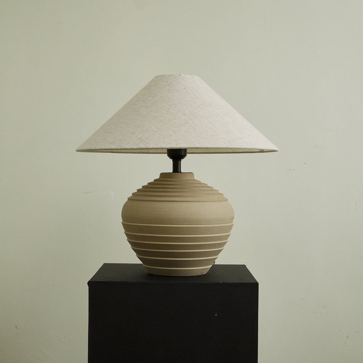 Serano lampada da tavolo Rustic Ridge Beige