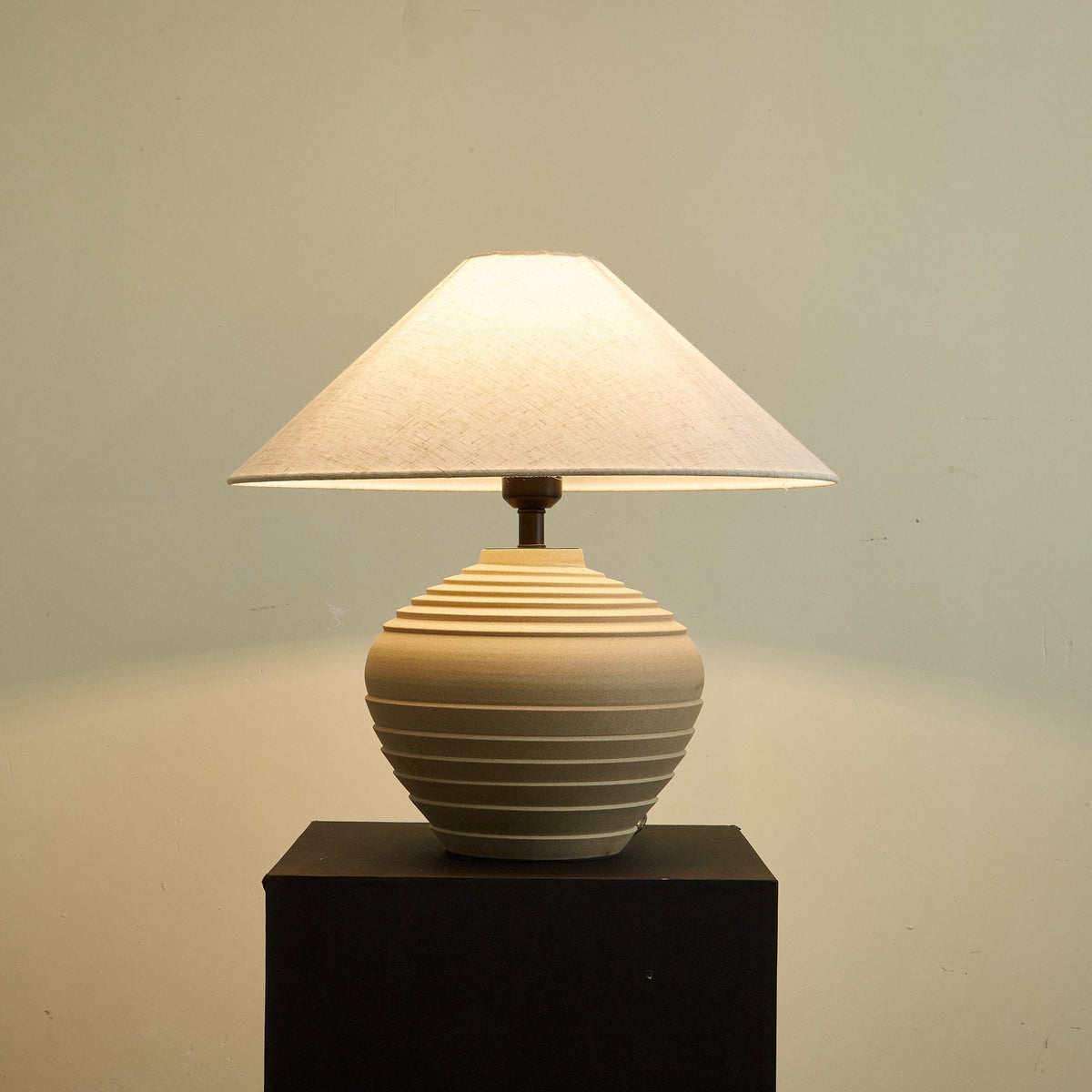 Serano lampada da tavolo Rustic Ridge Beige