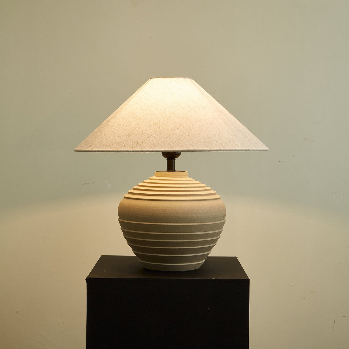 Serano lampada da tavolo Rustic Ridge Beige