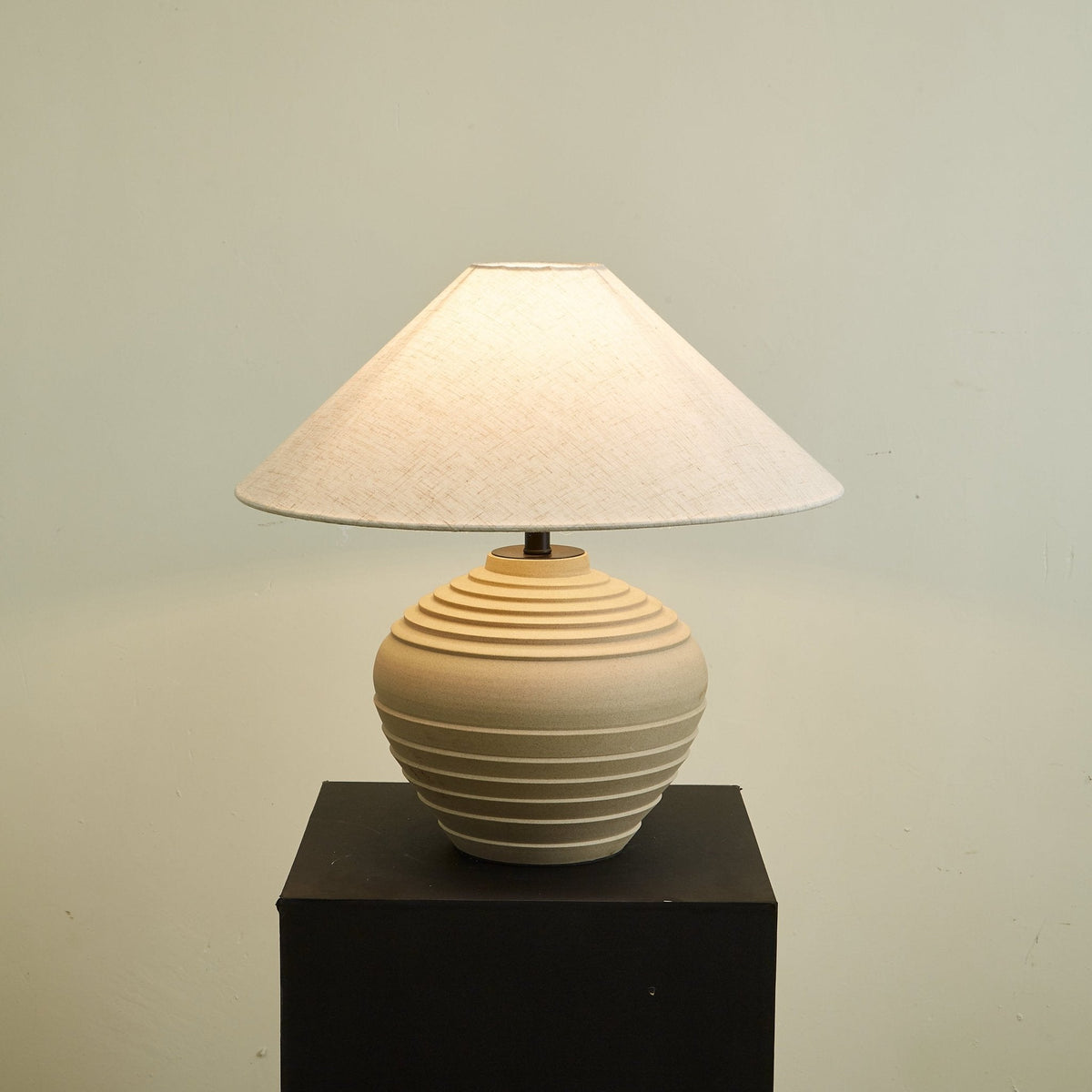 Serano lampada da tavolo Rustic Ridge Beige