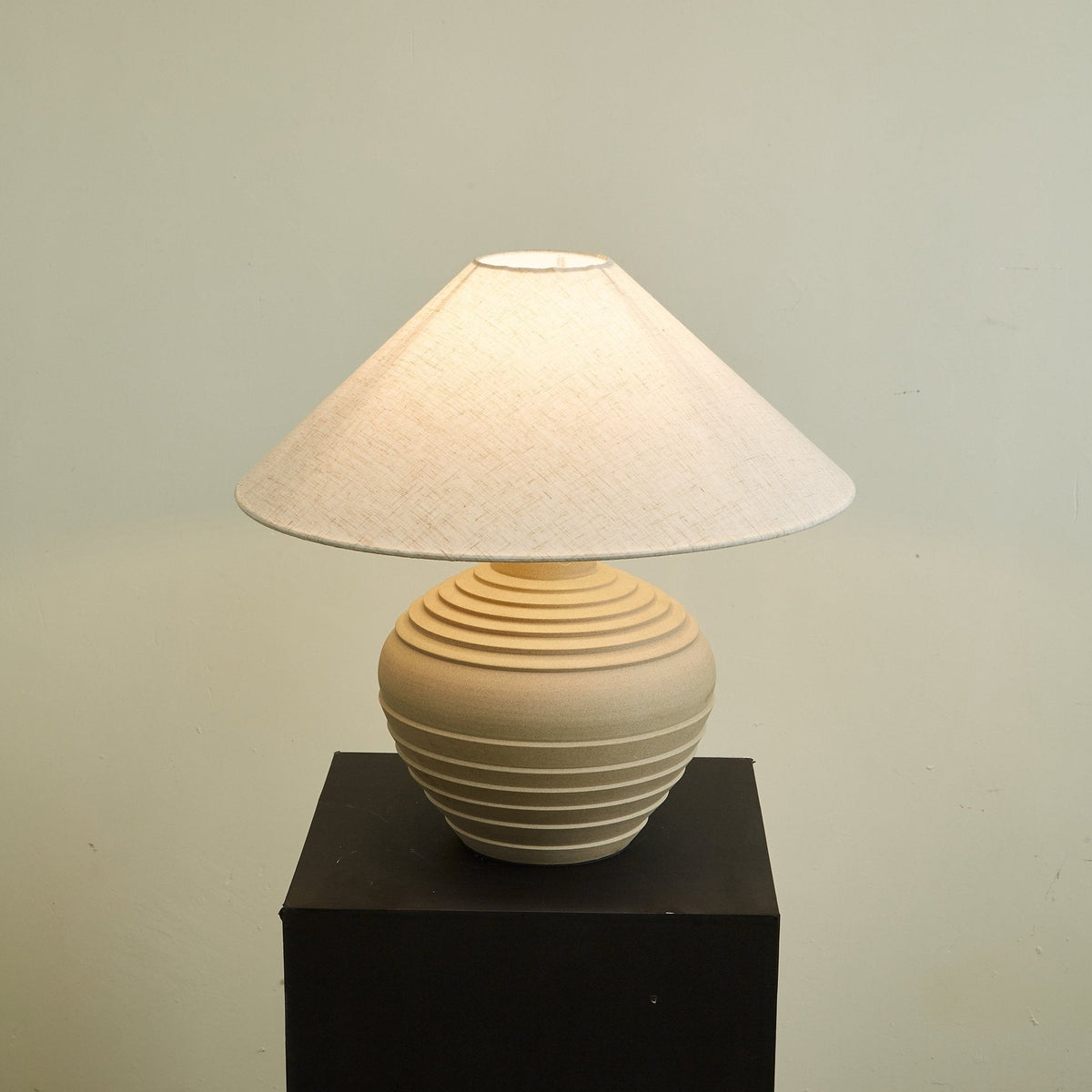 Serano lampada da tavolo Rustic Ridge Beige