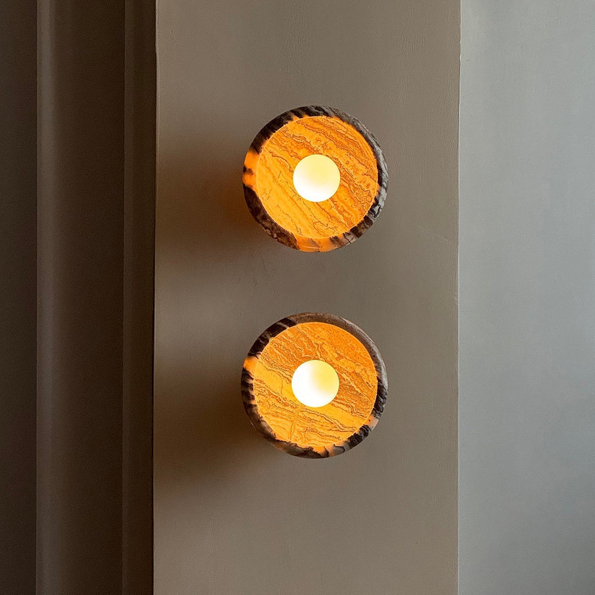 Onvix Natural Onyx lampada da parete
