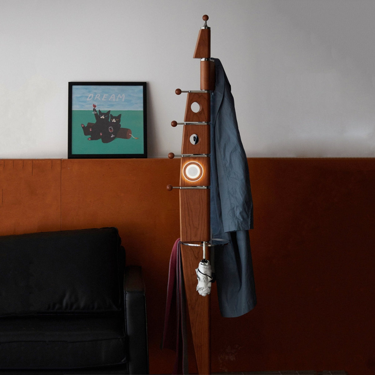 Sculptural lampada a sospensione in legno