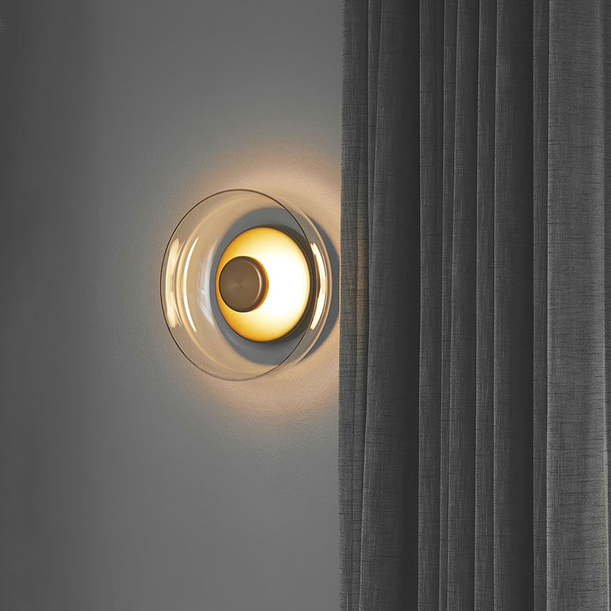 Aether ottone e vetro lampada da parete