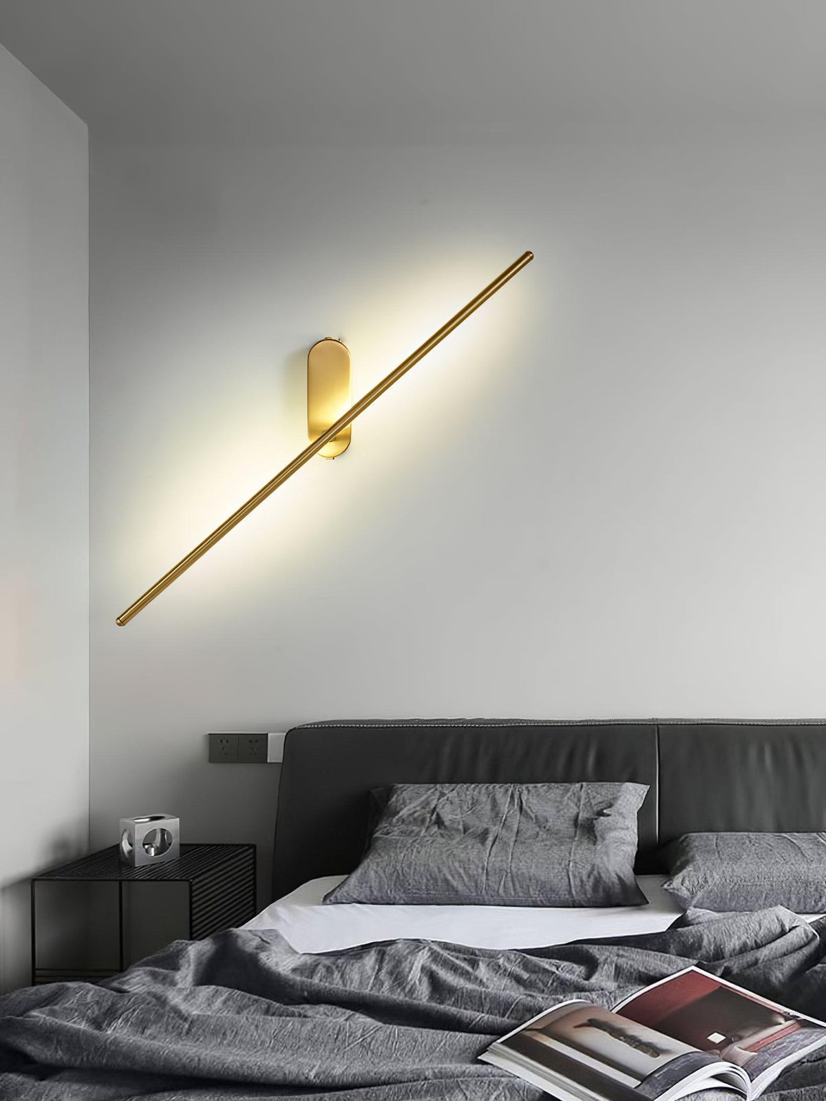Marissa lampada da parete Stick Shaped in ottone