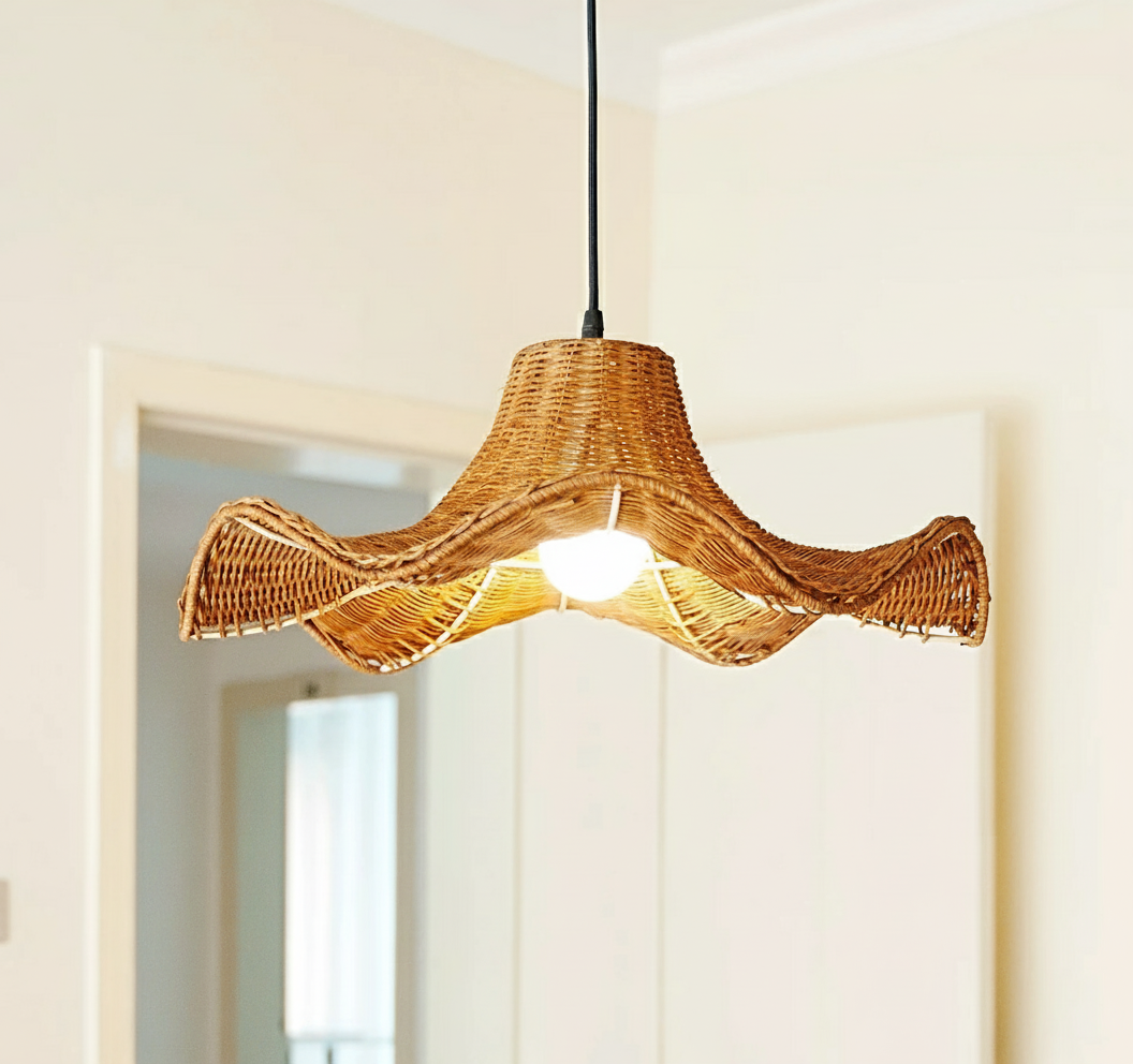 Ravelle lampada a sospensione in rattan plissettato