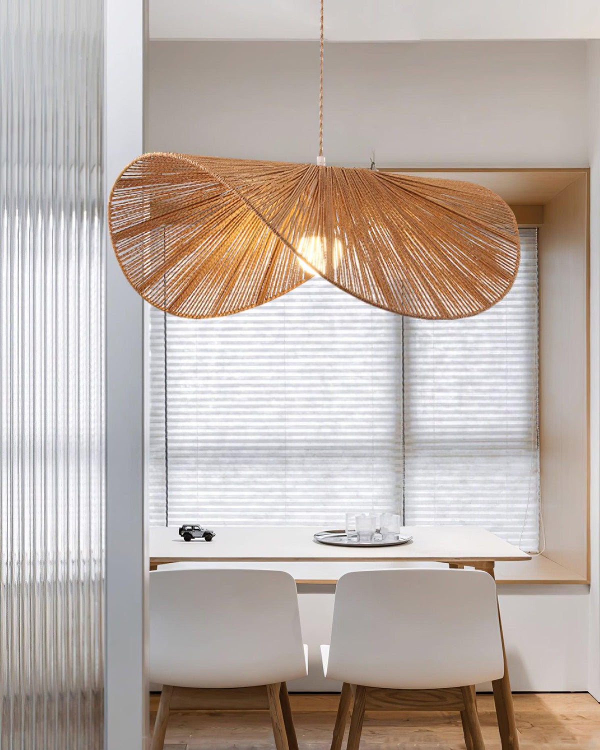 Canoeria lampada a sospensione in rattan intrecciato a mano naturale