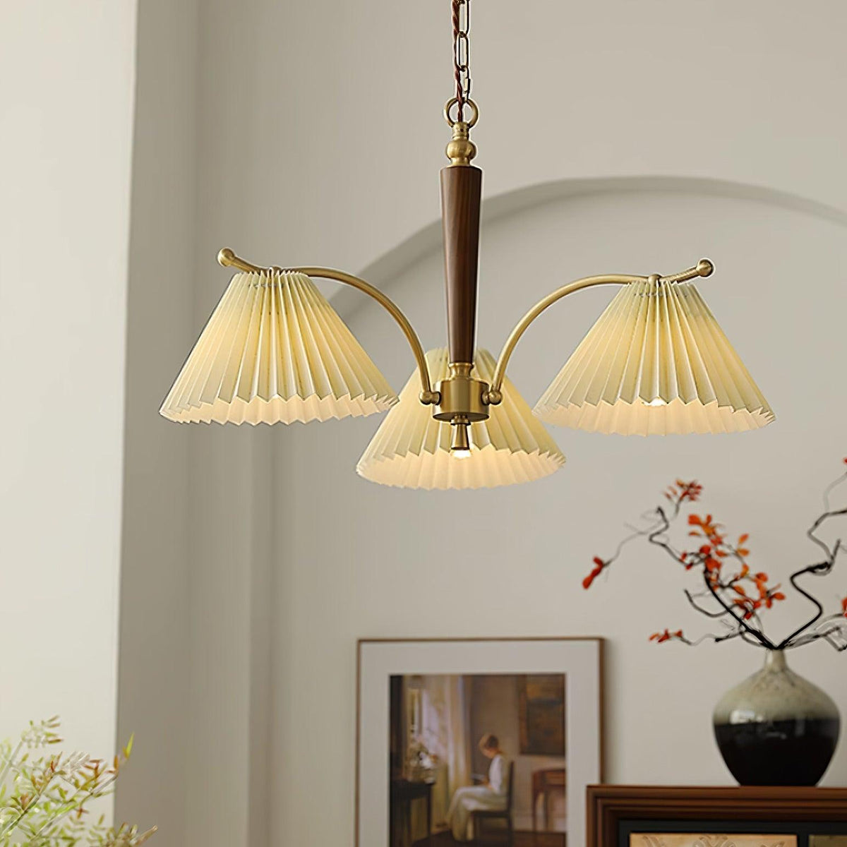 Lampadario Pleated Fabric Shades Walnut ottone Arms Warm Retro in legno