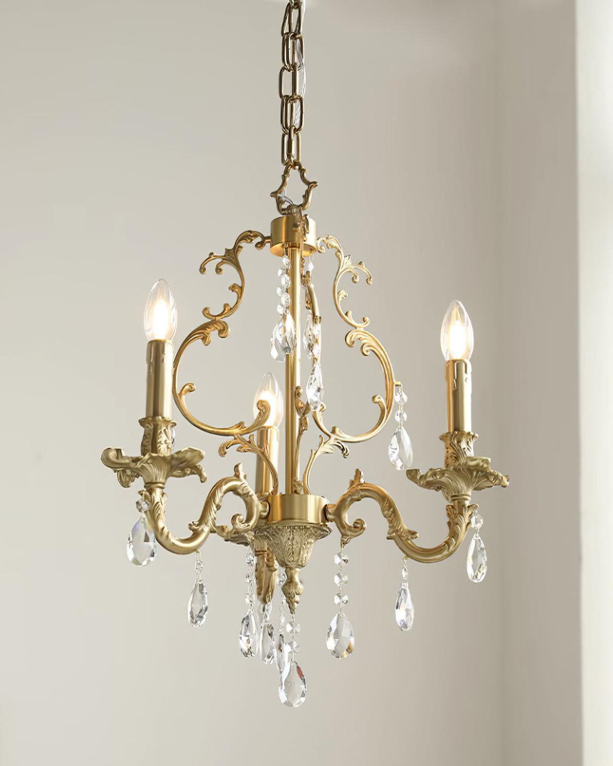 Elvion Lux Lampadario Classico di Lusso in Ottone e Cristallo - Relic Pieces