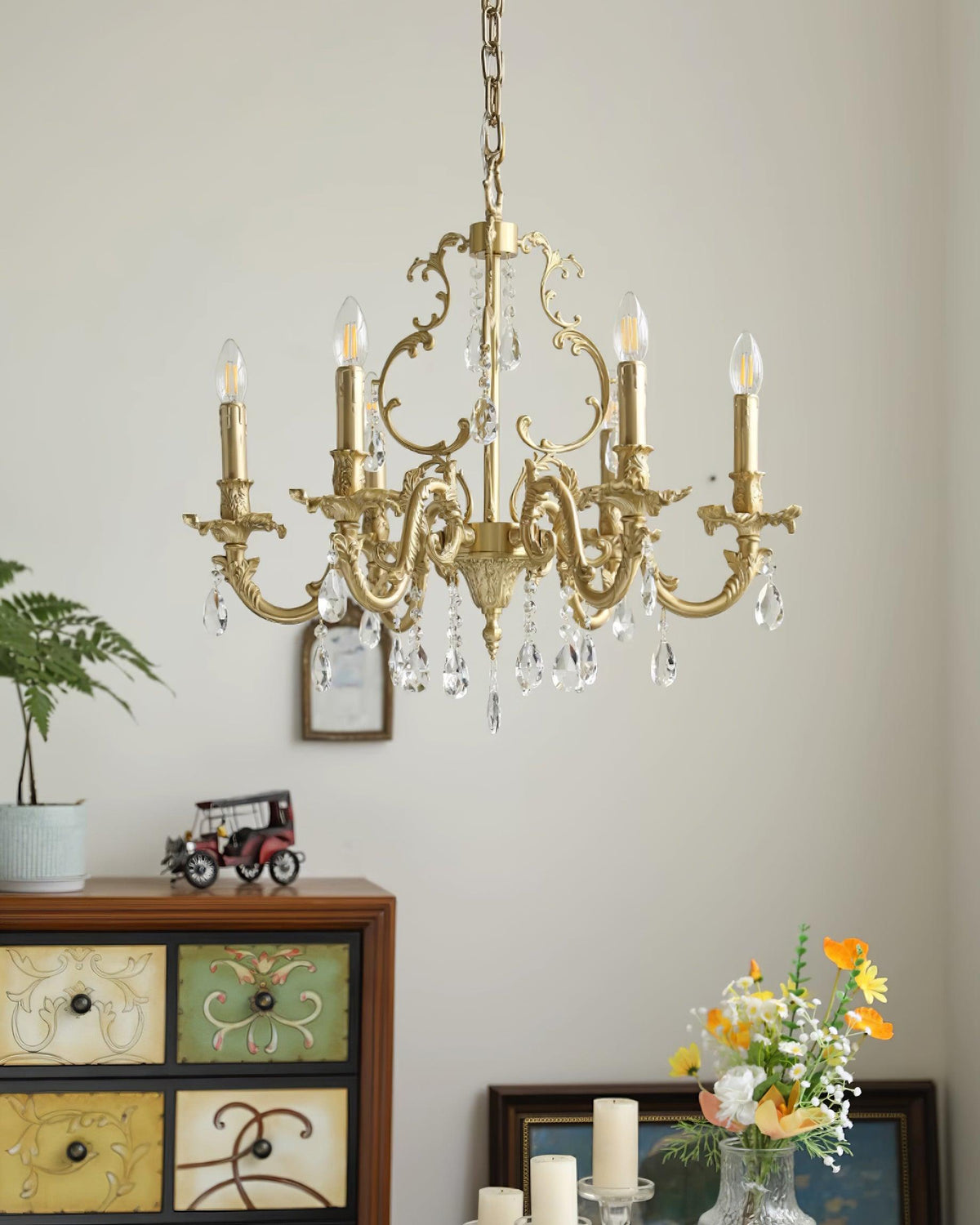 Elvion Lux Lampadario Classico di Lusso in Ottone e Cristallo - Relic Pieces