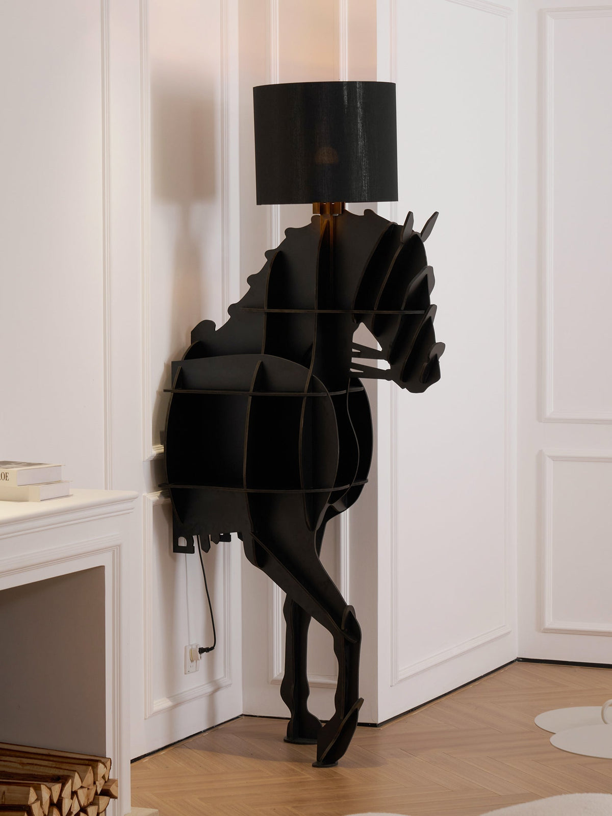 Nrasen lampada da terra a Forma di Cavallo