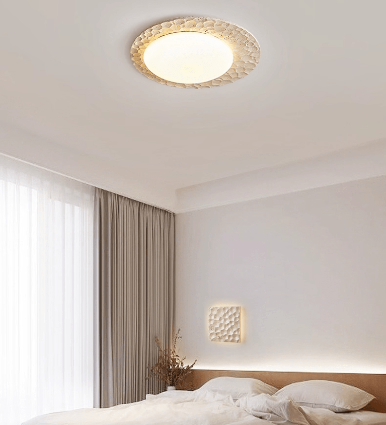 Lampada da soffitto in travertino giallo organico