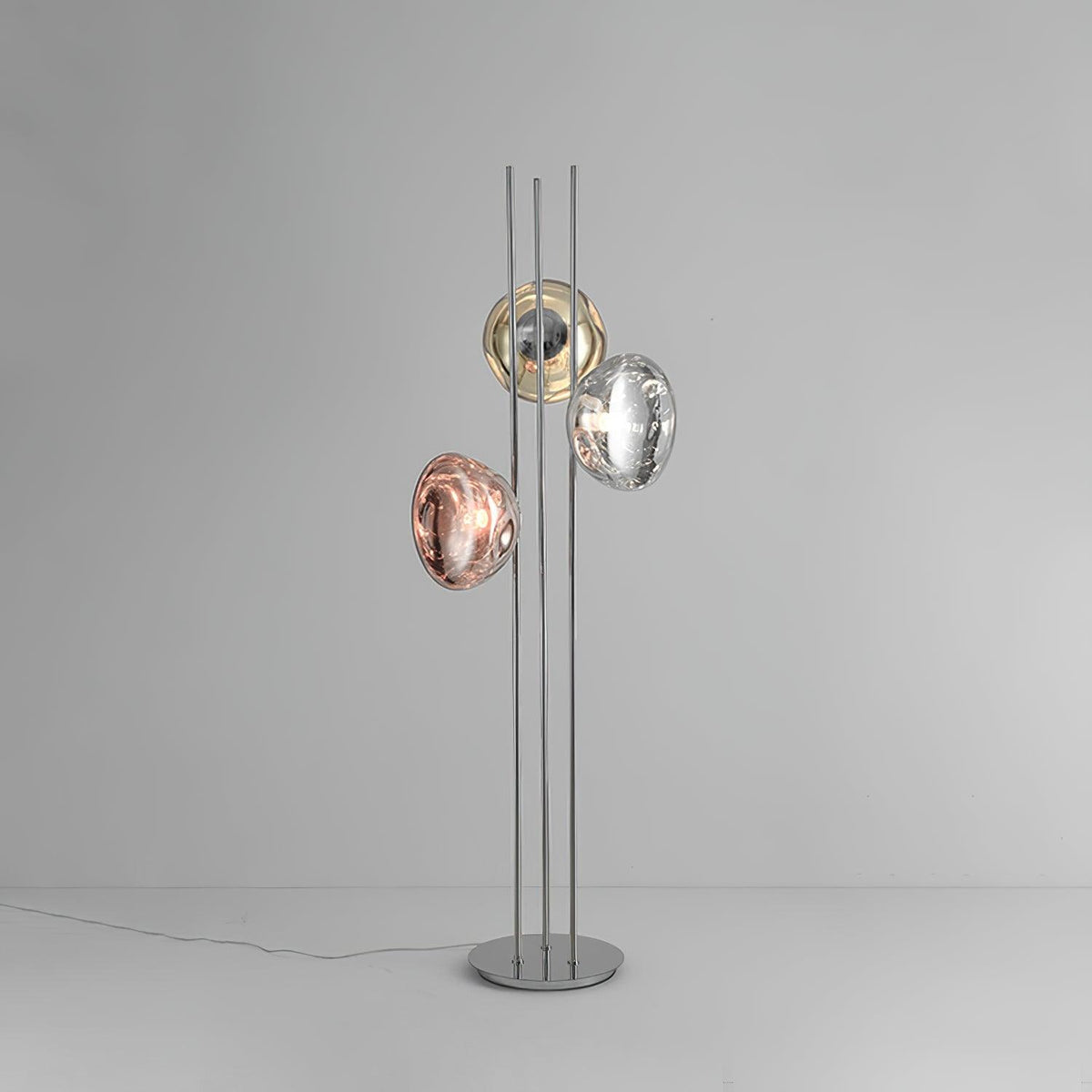 Gevara lampada da terra contemporanea