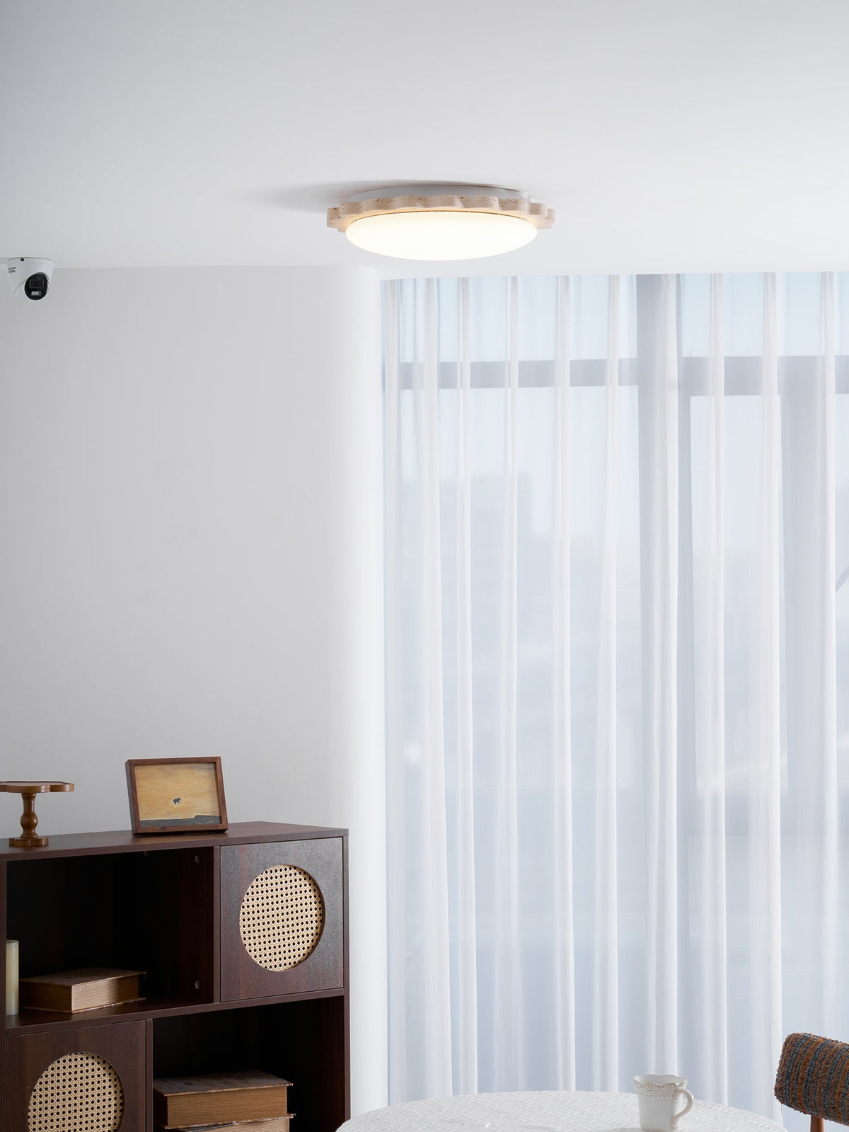 Crestwood lampada da soffitto in travertino giallo con bordo a festone