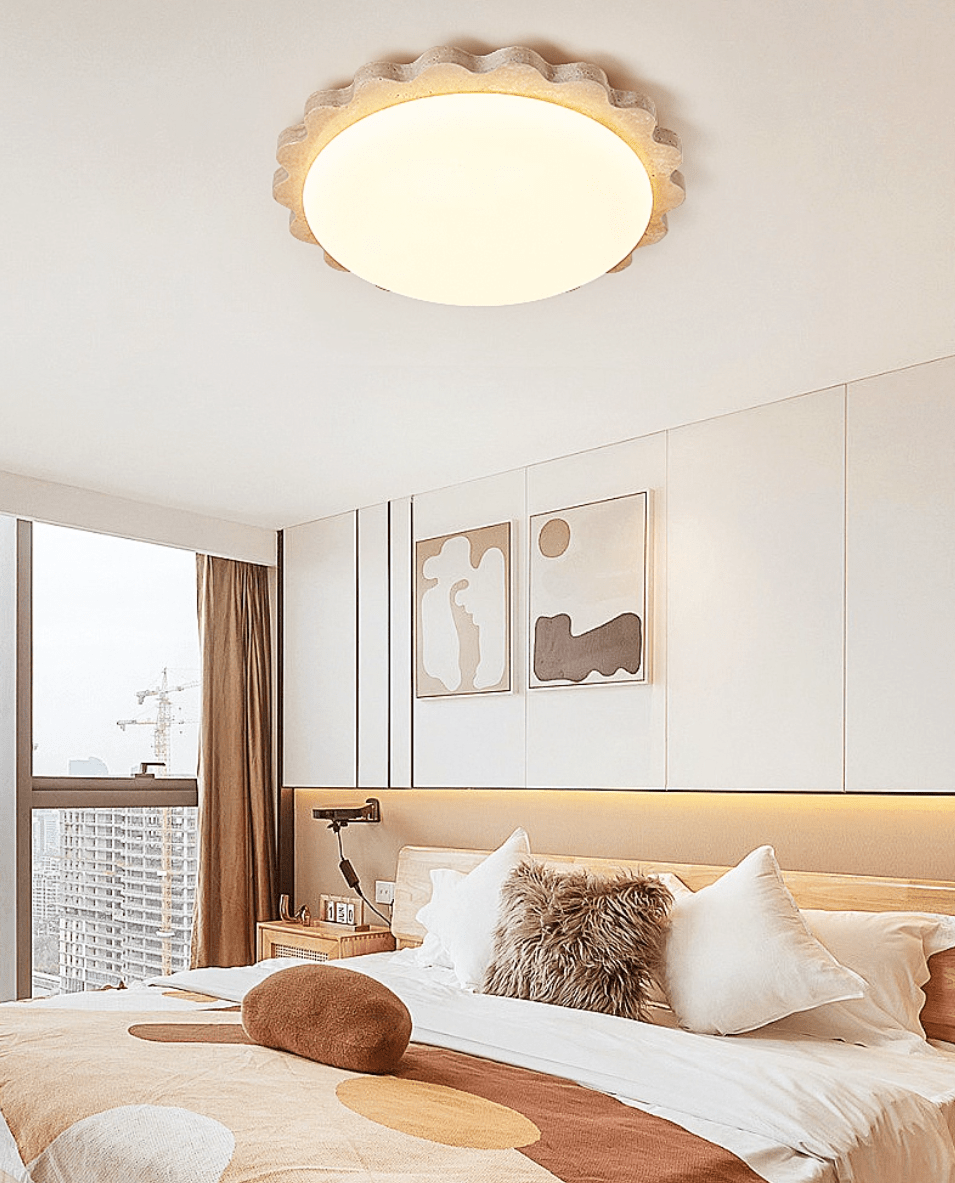 Crestwood lampada da soffitto in travertino giallo con bordo a festone