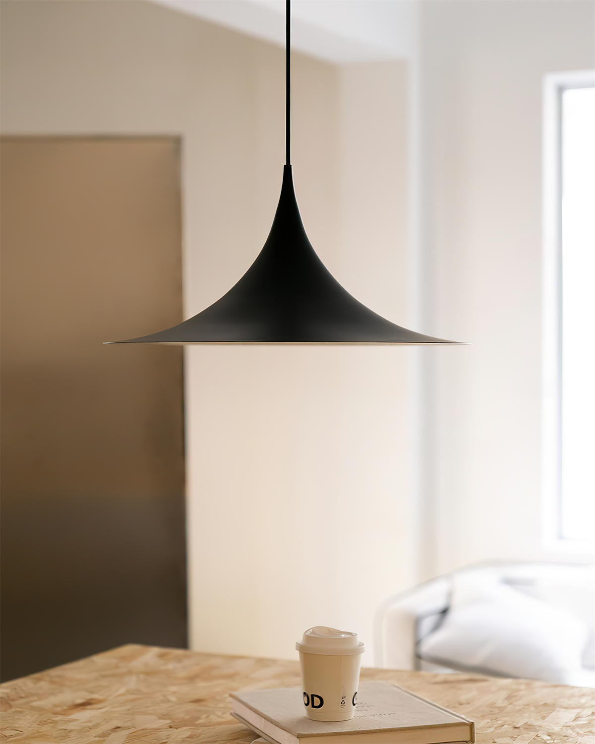 Viro lampada a sospensione Collo Sottile e Diffusore Ampio per sala da pranzo contemporanea