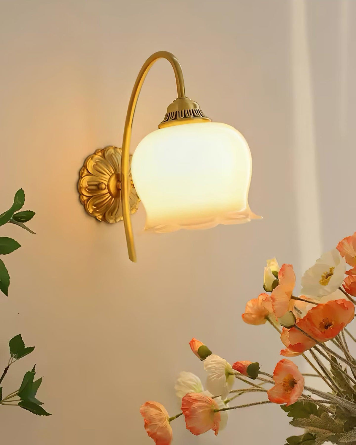 Dazell Art Flower lampada da parete in ottone e resina floreale