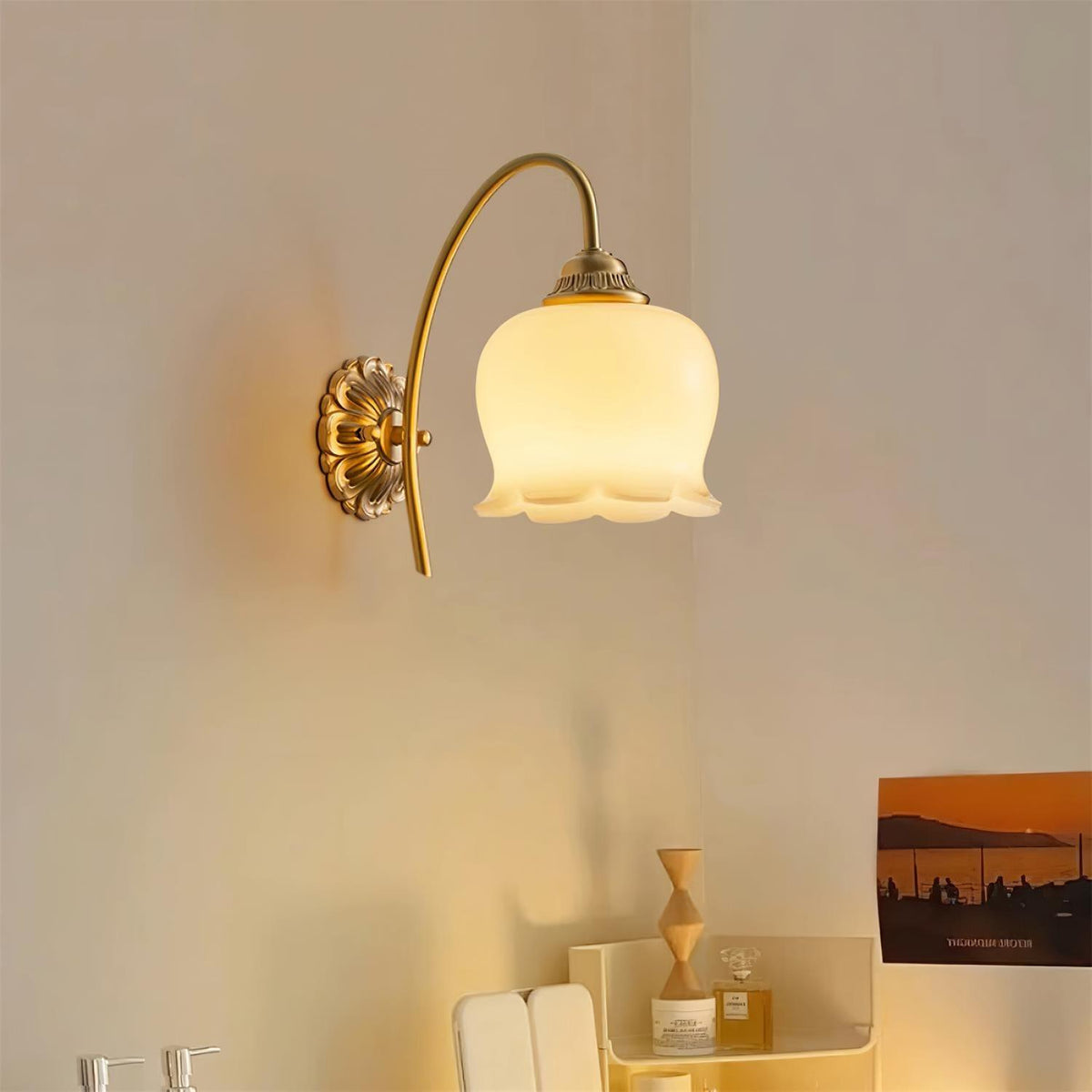 Dazell Art Flower lampada da parete in ottone e resina floreale
