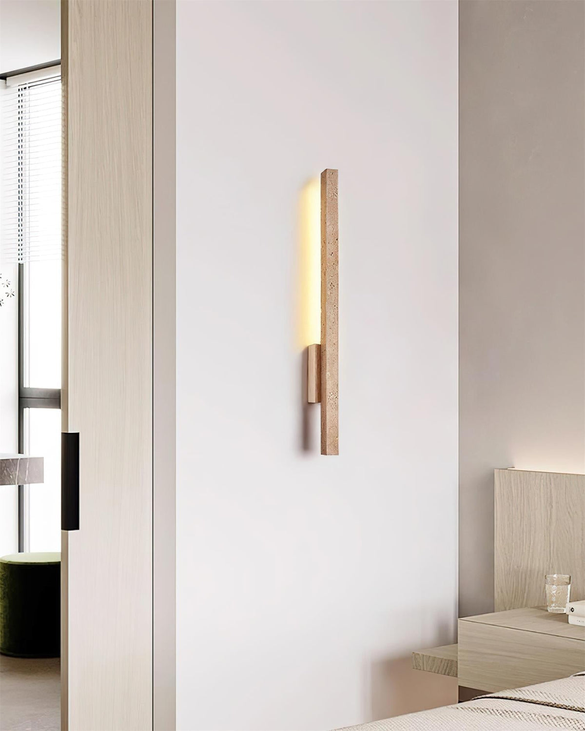 Corvella lampada da parete Slim lineare in travertino minimalista
