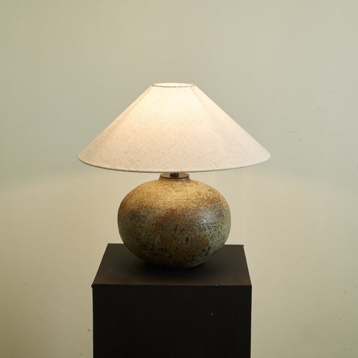 Faye lampada da tavolo in Ceramica moderna