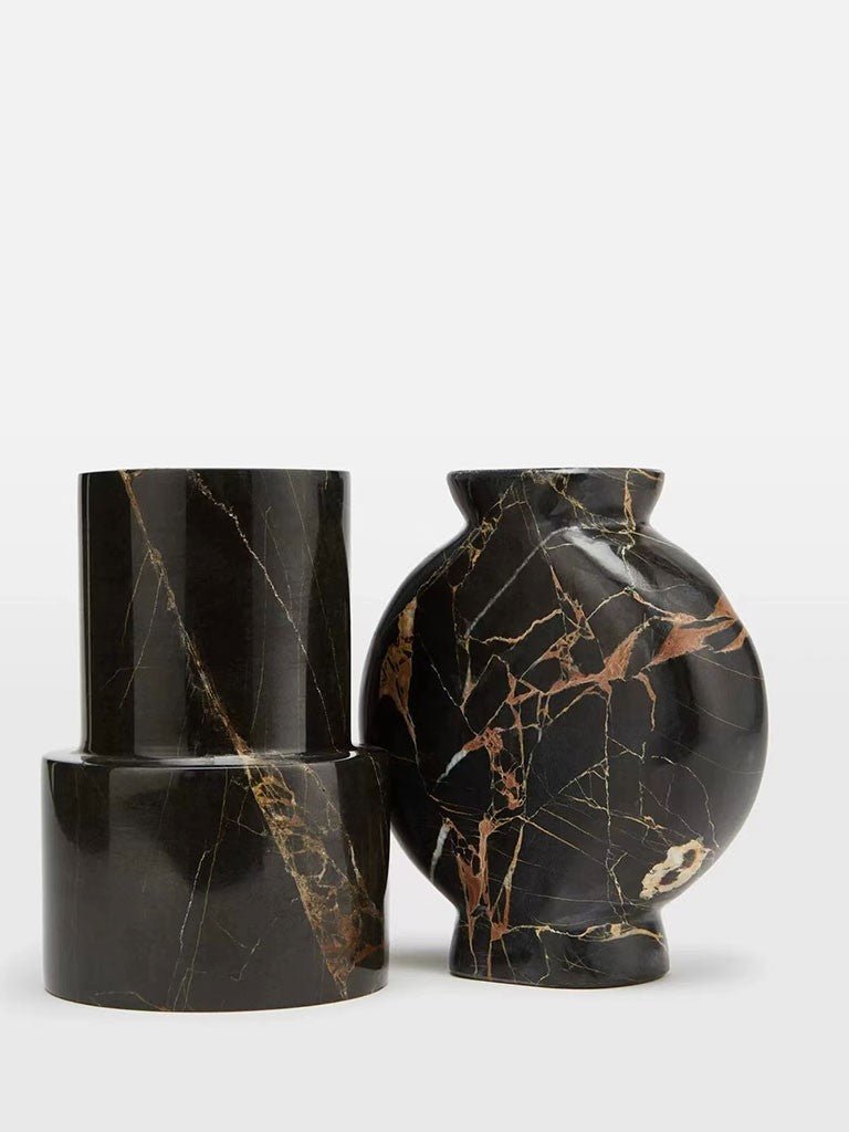 Gravion Vaso in marmo