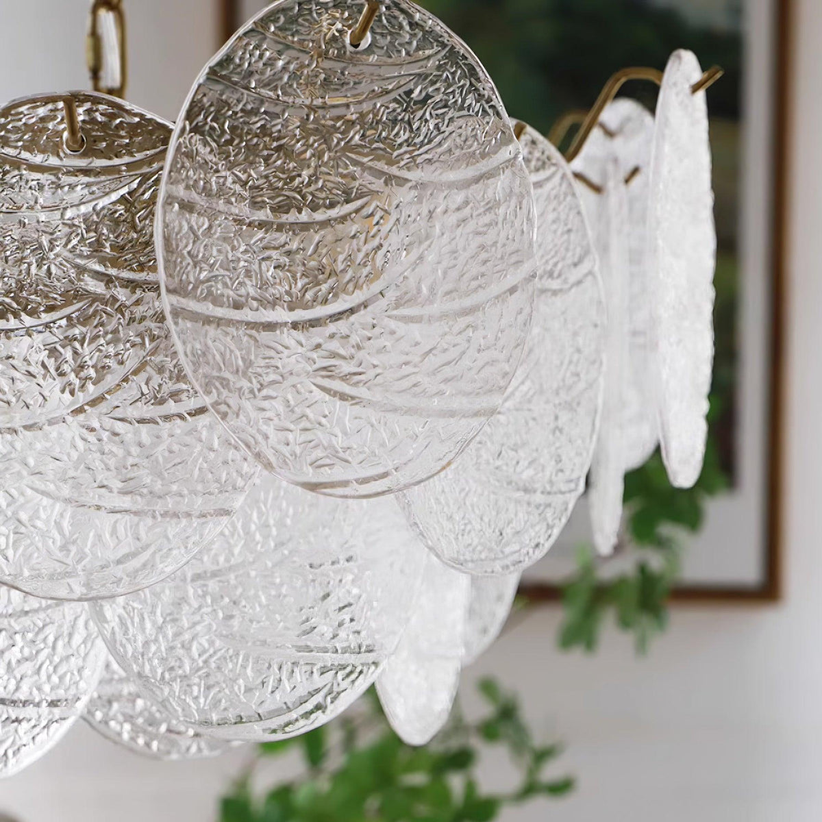 Lampadario in metallo con dischi di vetro e finitura oro, stile vittoriano