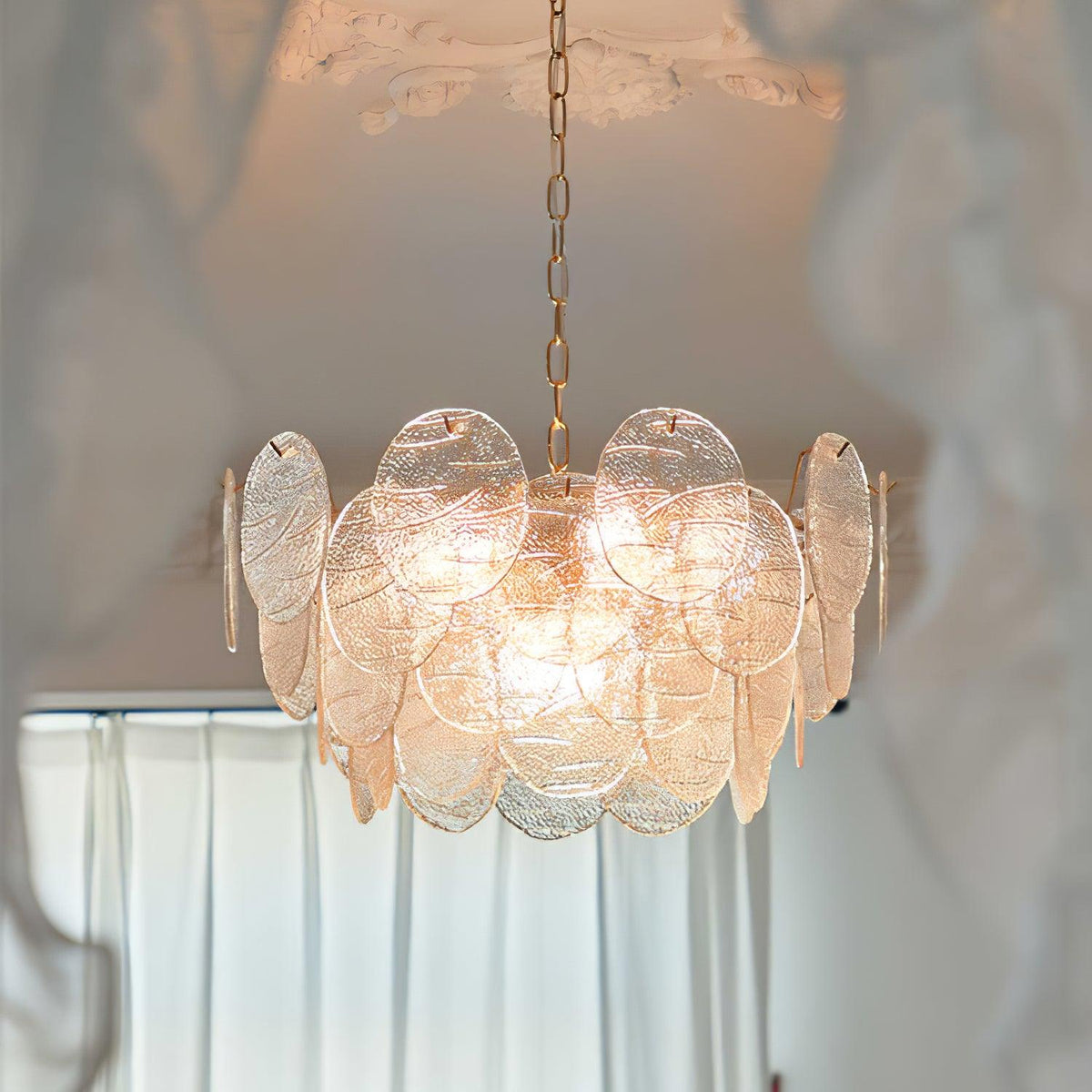 Lampadario in metallo con dischi di vetro e finitura oro, stile vittoriano