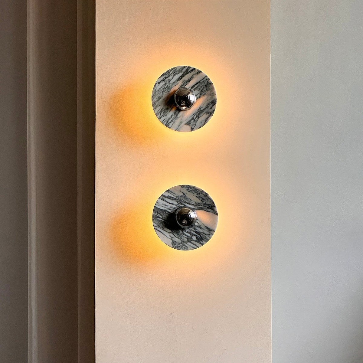 Lampada da parete in marmo disco LED moderna con luce a più colori