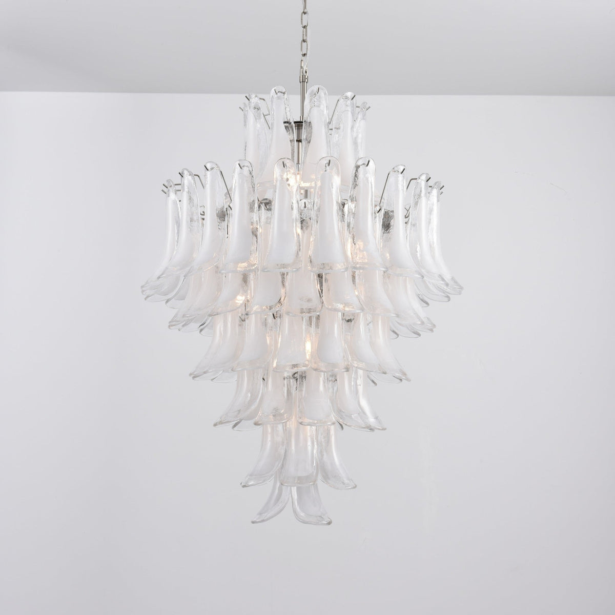 Eirivine lampadario petali in vetro bianco