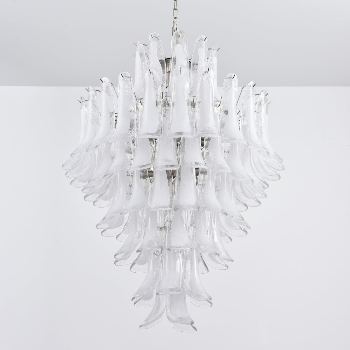Eirivine lampadario petali in vetro bianco