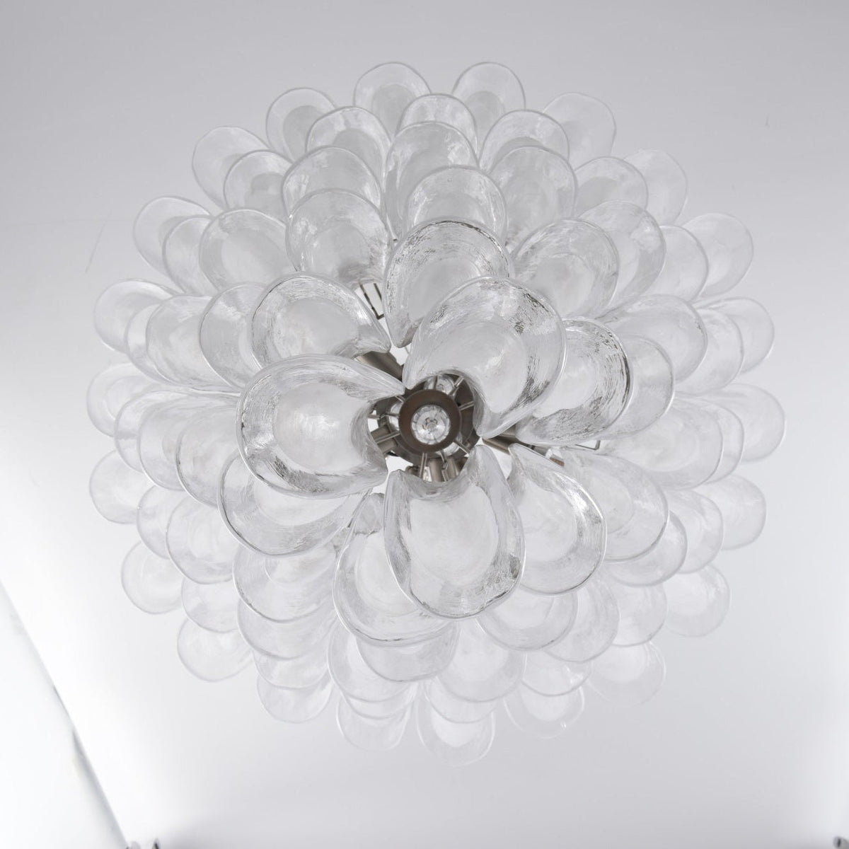 Eirivine lampadario petali in vetro bianco